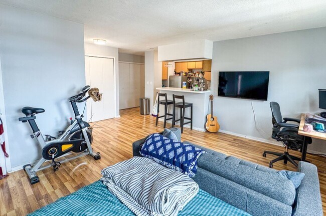 Foto del edificio - 2909 N Sheridan Rd