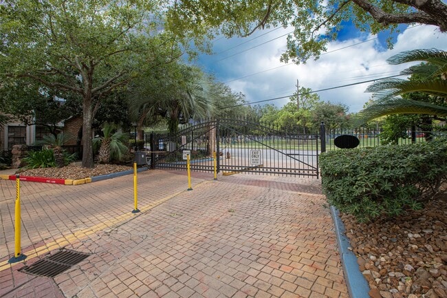 Foto del edificio - 2300 Old Spanish Trl