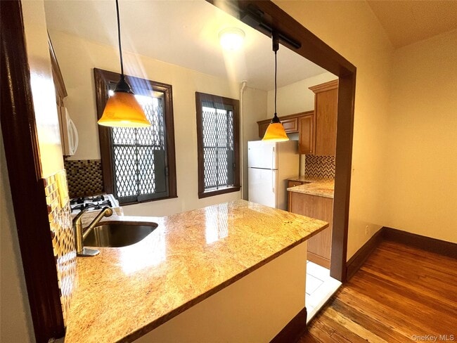 Foto del edificio - 513 Park Pl