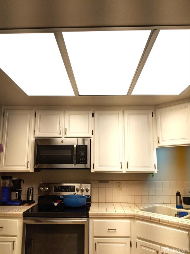 Foto del edificio - 820 Sea Spray Ln