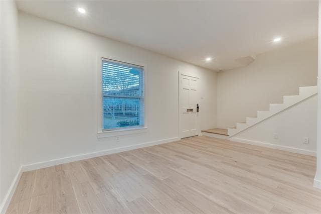 Foto del edificio - 6367 Oriole Dr