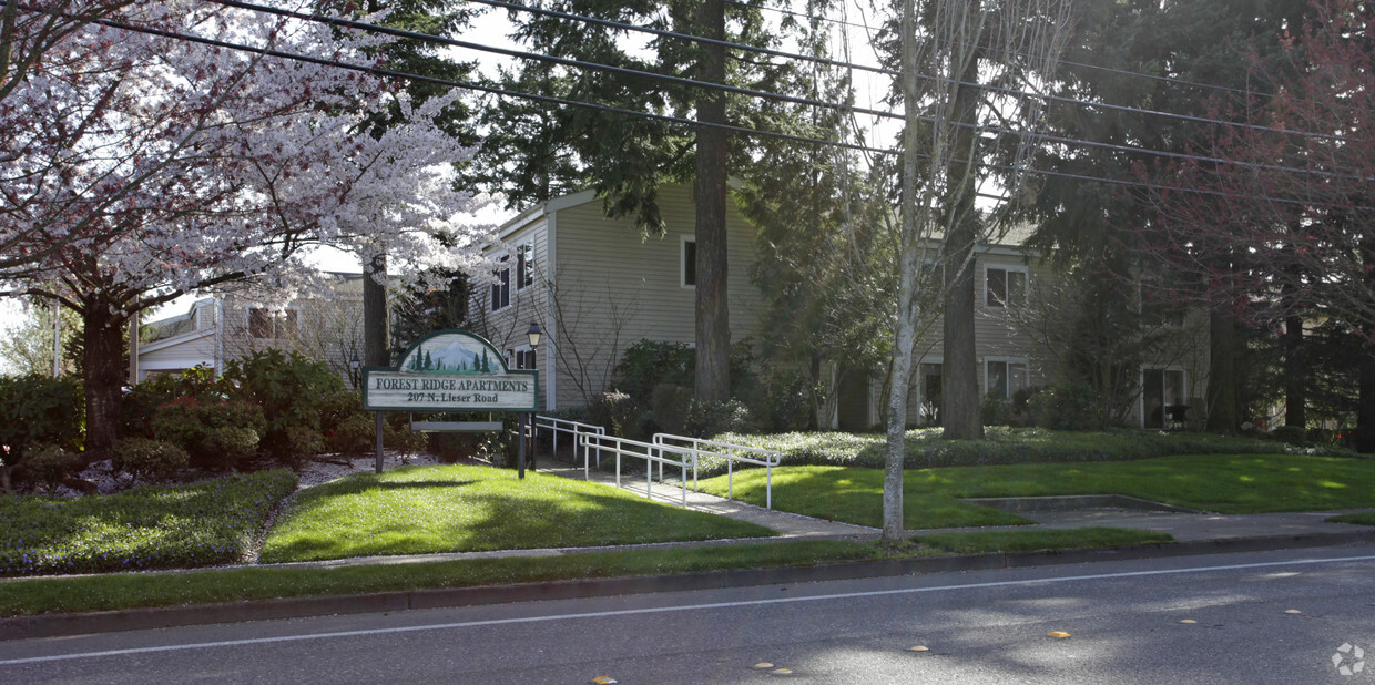 Foto del edificio - Forest Ridge Apartments