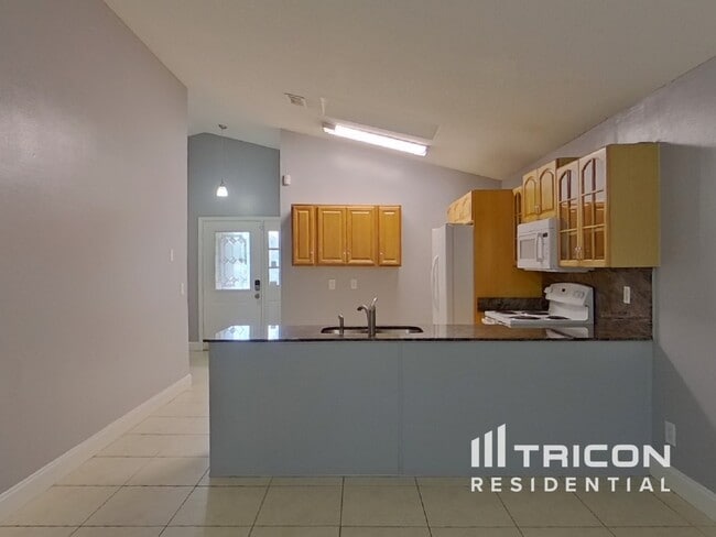 Building Photo - 7830 Copperfield Ct