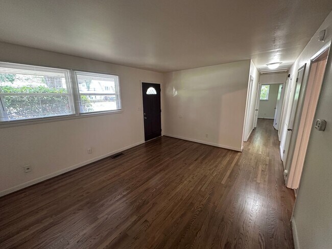 Foto del edificio - Country Club 3 Bedroom House