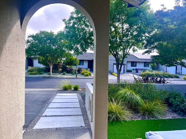 Foto del edificio - 135 Vineyard Cir