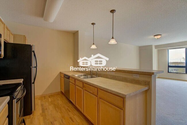 Foto del edificio - 7601 N Aldrich Ave