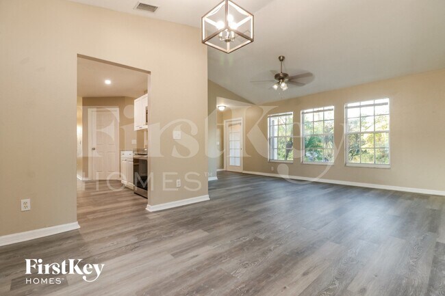 Foto del edificio - 2607 Thomas Ln