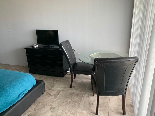 Foto del edificio - 7310 Seawall Blvd