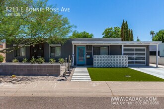 Building Photo - 8213 E Bonnie Rose Ave