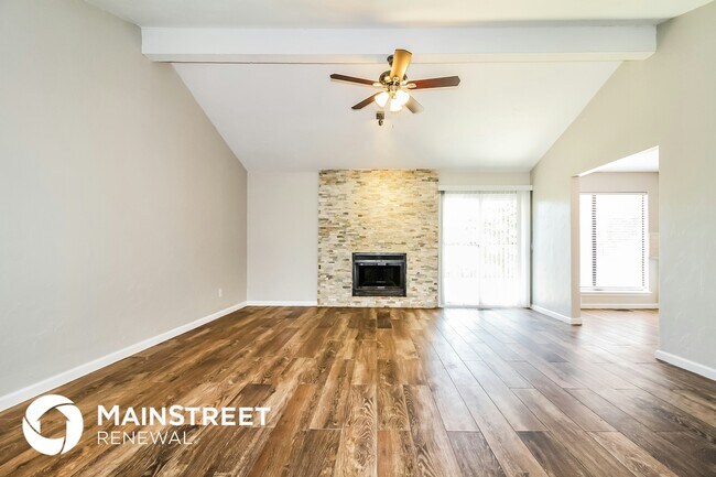 Foto del edificio - 1113 Countrywood Ln
