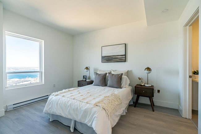 Building Photo - 172 North