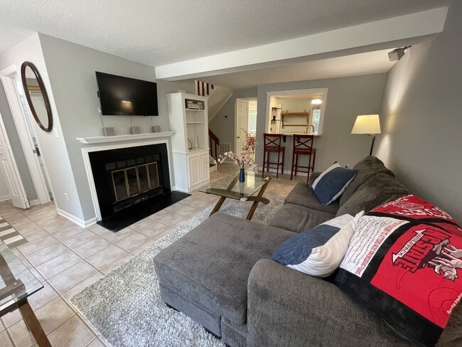 Living Room with working real-wood fireplace - 4204 Whistler Ct