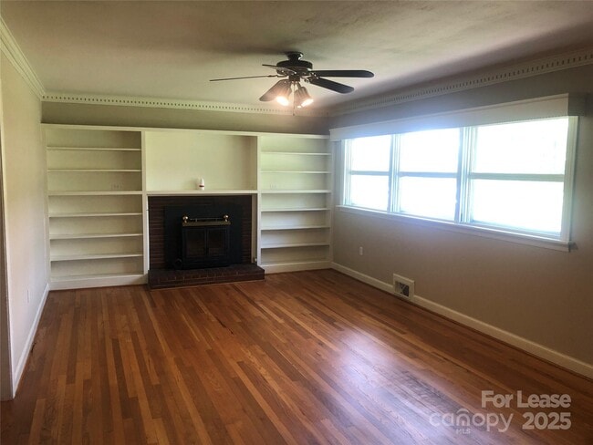Building Photo - 225 N Generals Blvd