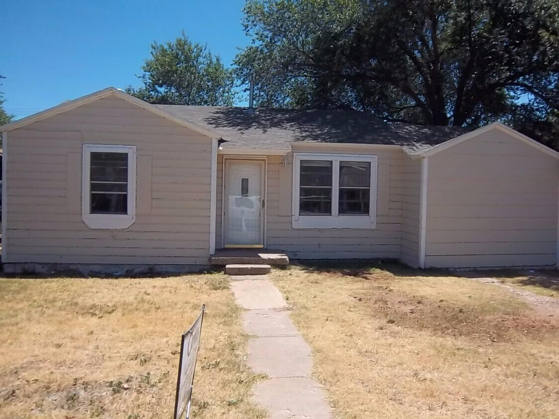 Primary Photo - 2619 2nd St