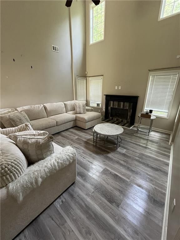 Foto del edificio - 7305 White Oak Way