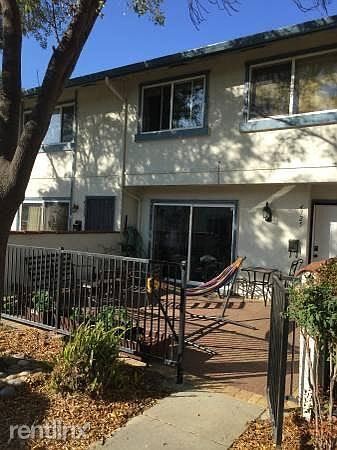 Foto del edificio - 4725 Palos Way