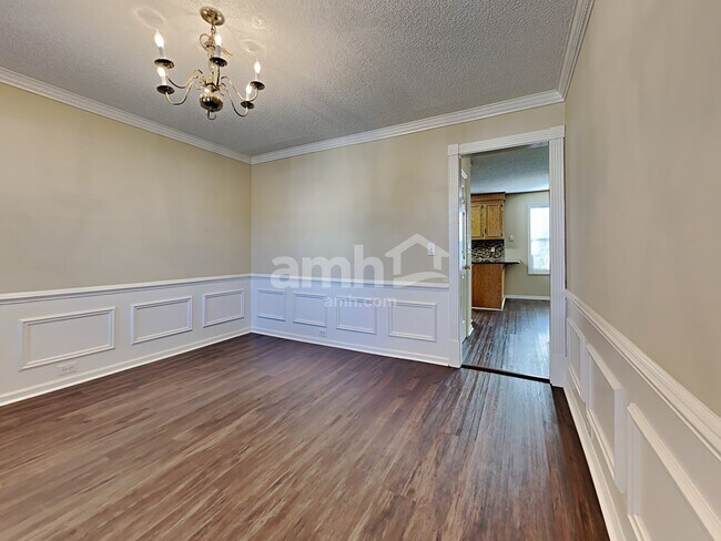 Foto del edificio - 110 Holbrook Ln