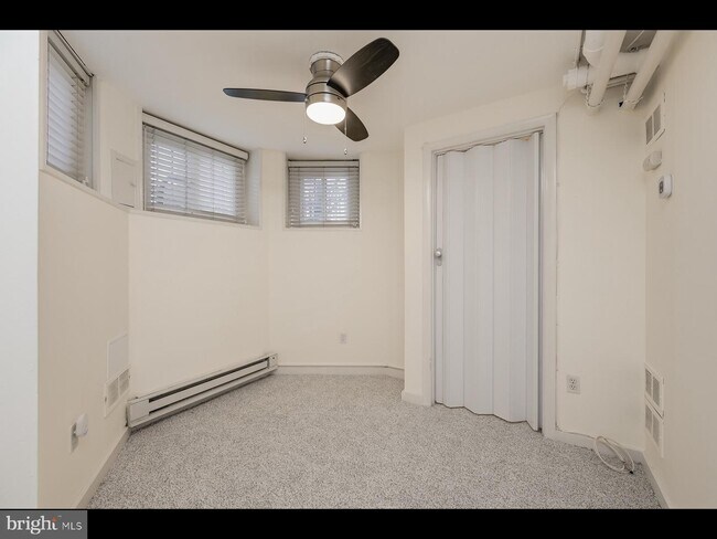Building Photo - 1438 Q St NW
