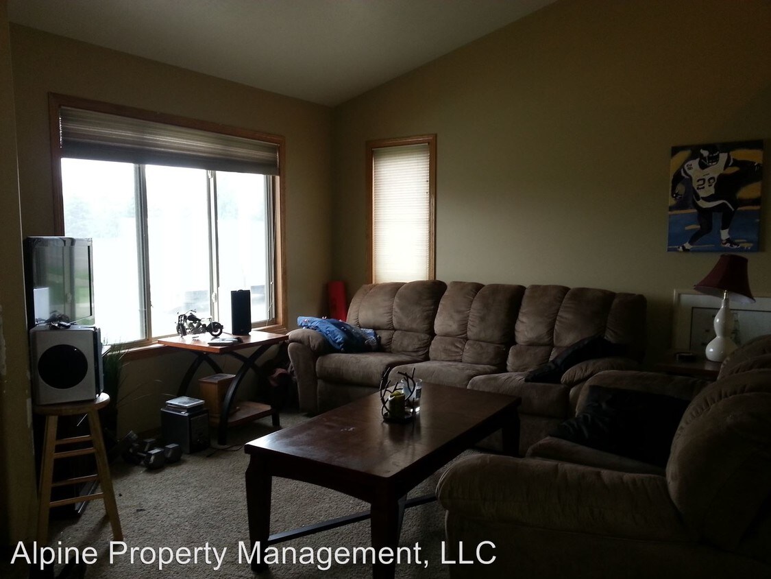 Foto principal - 1500 W 33rd St