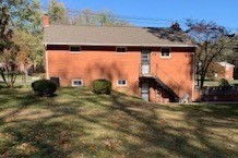 Patio trasero - 8113 D'Arcy Rd