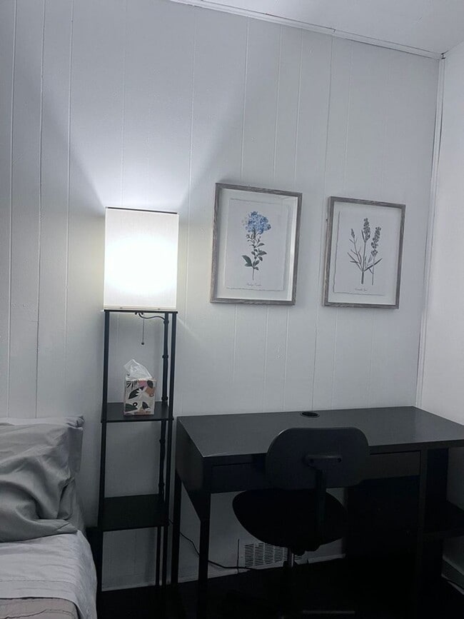 Building Photo - Drake Triplex