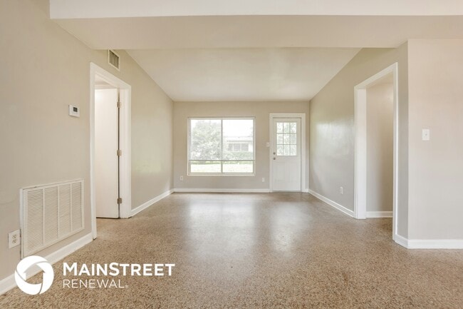 Building Photo - 4310 Yorkshire Ln