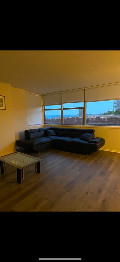Photo - 6301 N Sheridan Rd (Chicago, IL)
