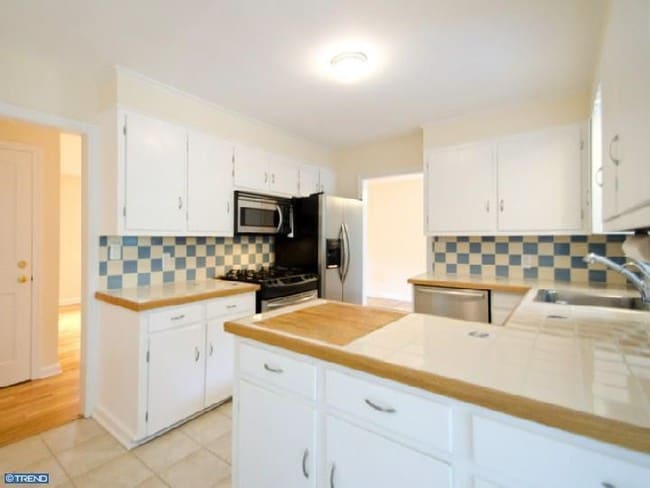 Kitchen - 339 Hamilton Ave