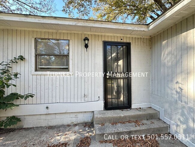 Foto del edificio - 361 N Oak Ct