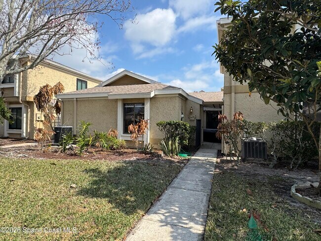 Building Photo - 1471 Sheafe Ave NE