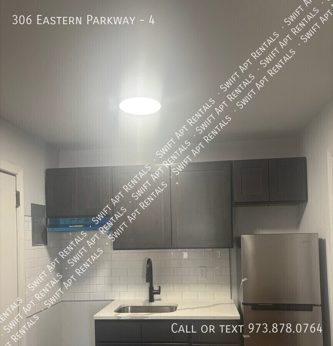Building Photo - 306 Eastern Pkwy