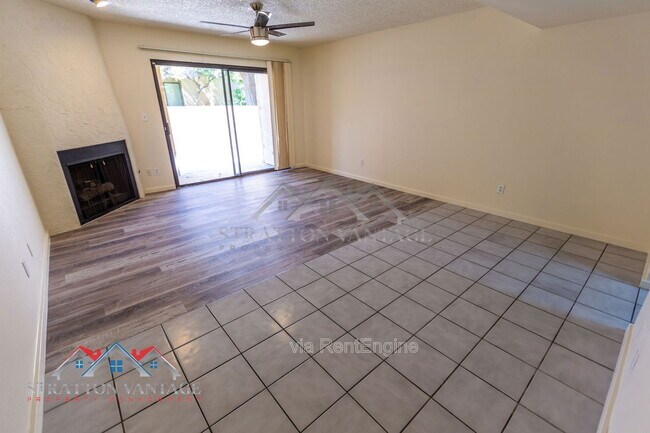 Foto del edificio - 2165 E University Dr