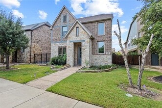 Building Photo - 1245 Harris Hawk Way