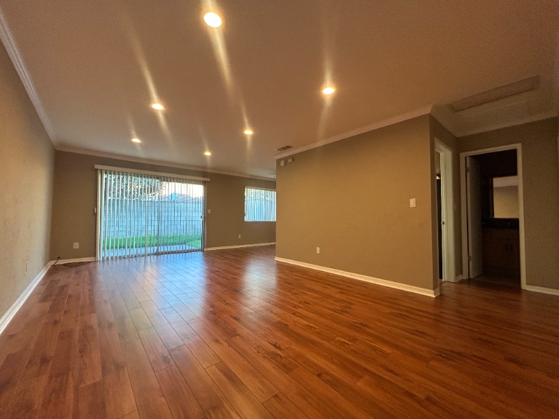 Foto principal - 832 Bonita Ave