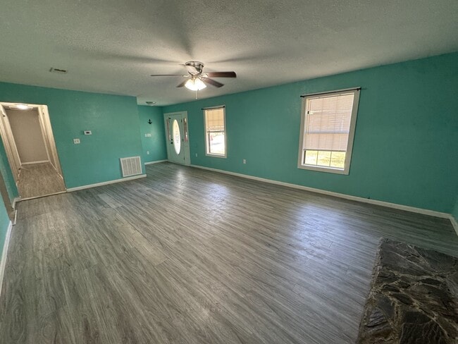 Building Photo - 2836 Flounder Cir