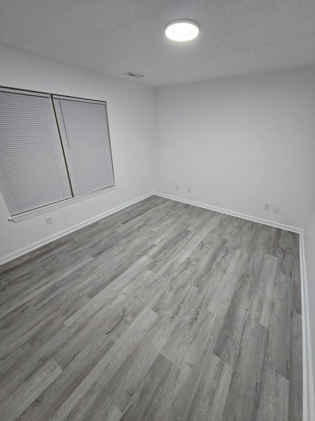 Building Photo - 848 S 23rd St