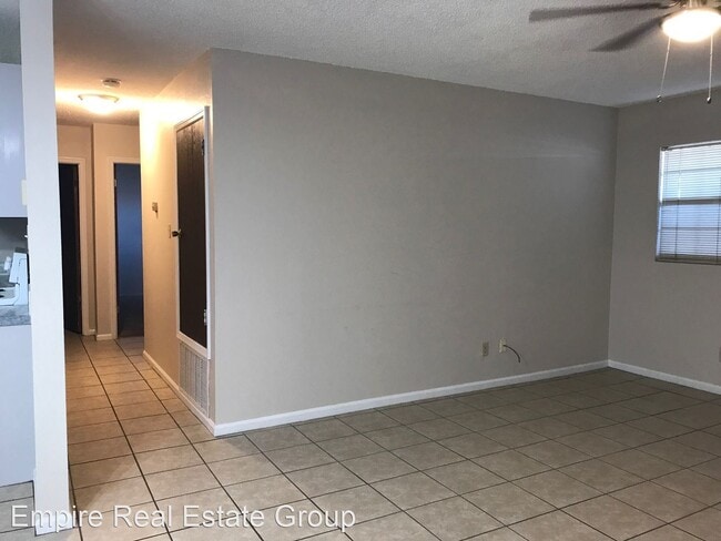 Building Photo - 2 br, 1 bath House - 4117 Grimes