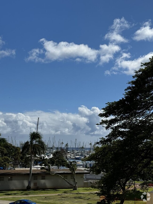 Building Photo - 1600 Ala Moana Blvd