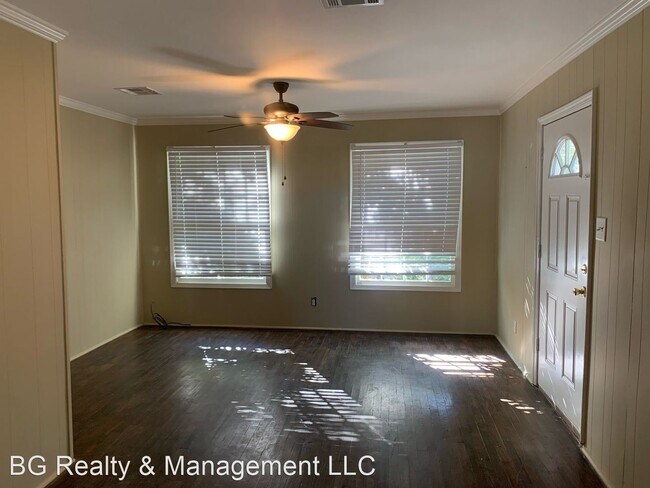 Building Photo - 2 br, 1 bath House - 3009 June St