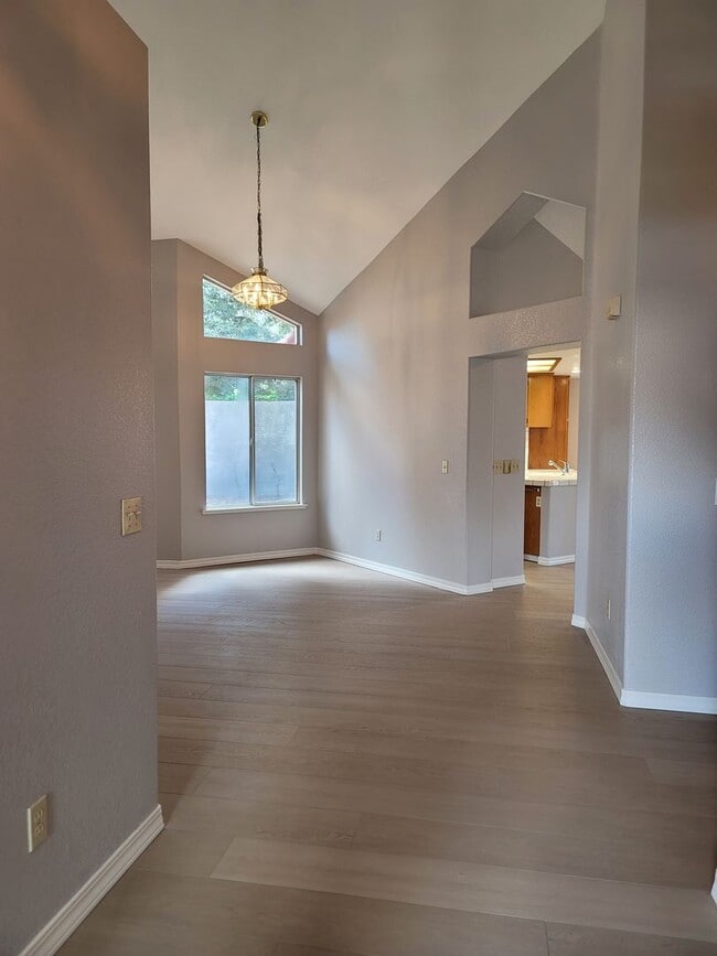 Foto del edificio - Oakdale Beauty