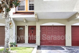 Building Photo - 5700 Bentgrass Dr