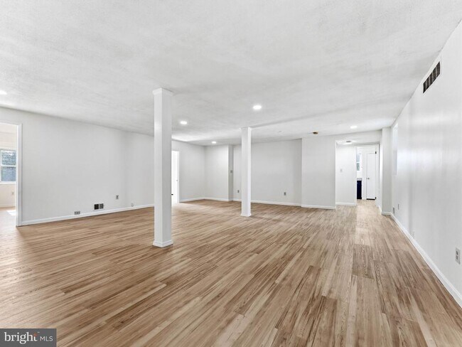 Foto del edificio - 3768 NJ-27