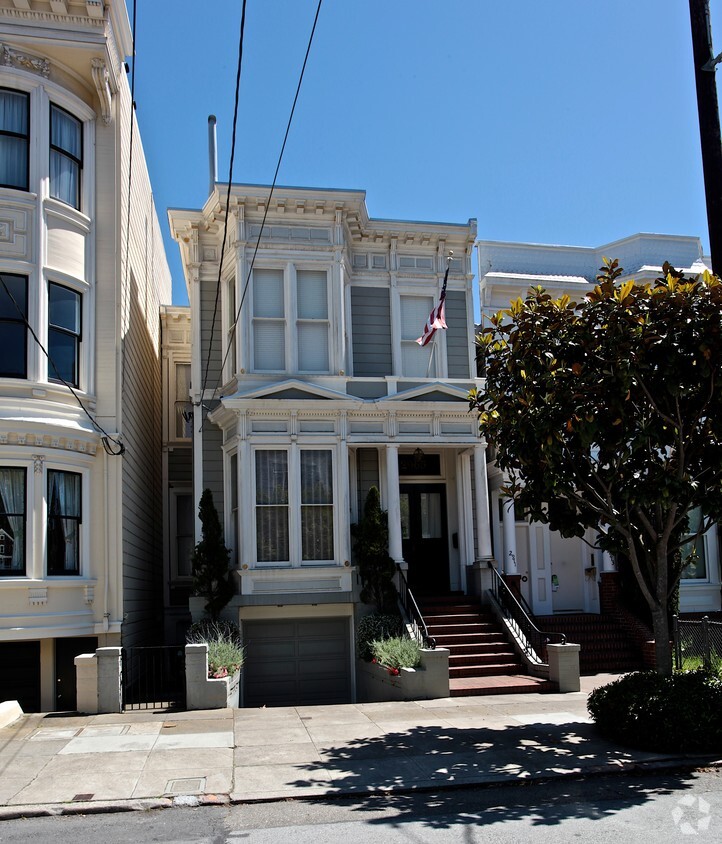 Building Photo - 2965 Washington St