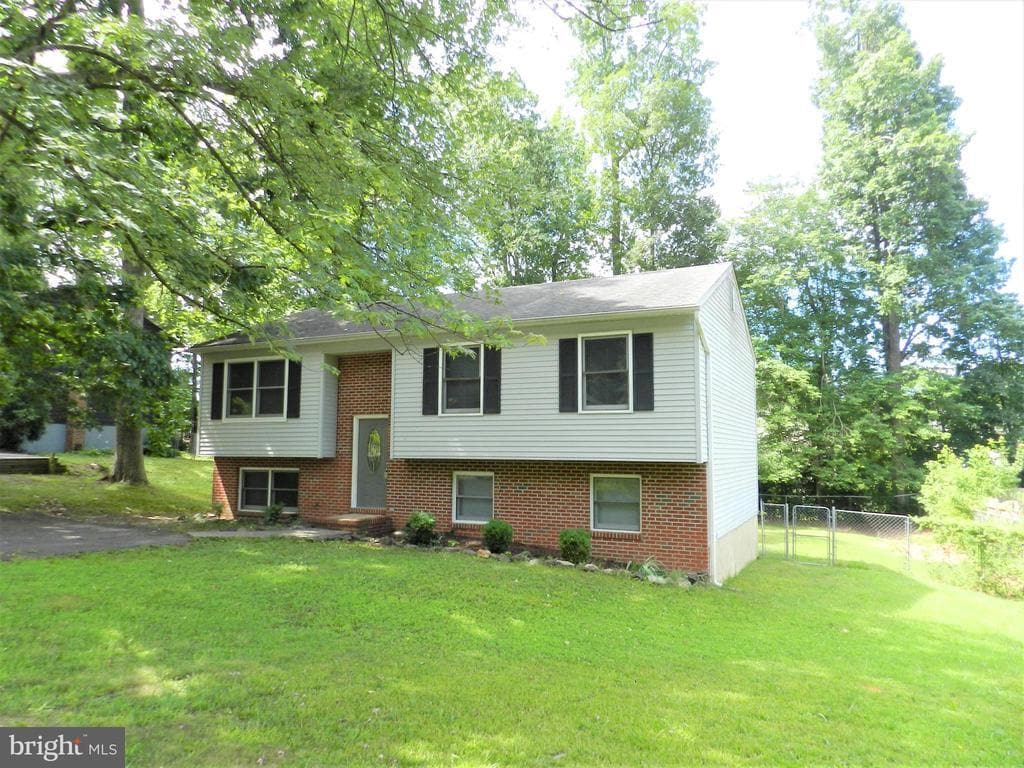 Primary Photo - 7100 Plantation Forest Dr