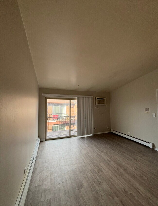 Foto del edificio - 3068 Bernice Ave