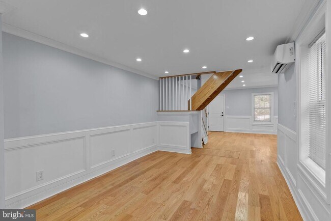 Building Photo - 109 Mercer St