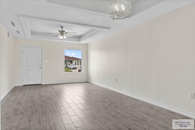 Foto del edificio - 690 Seminole Ln