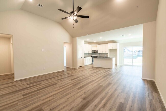 Foto del edificio - Stunning New Construction Home 4 Bed 3 Bat...