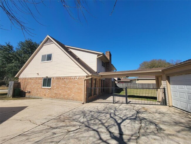 Foto del edificio - 1207 Westgreen Blvd