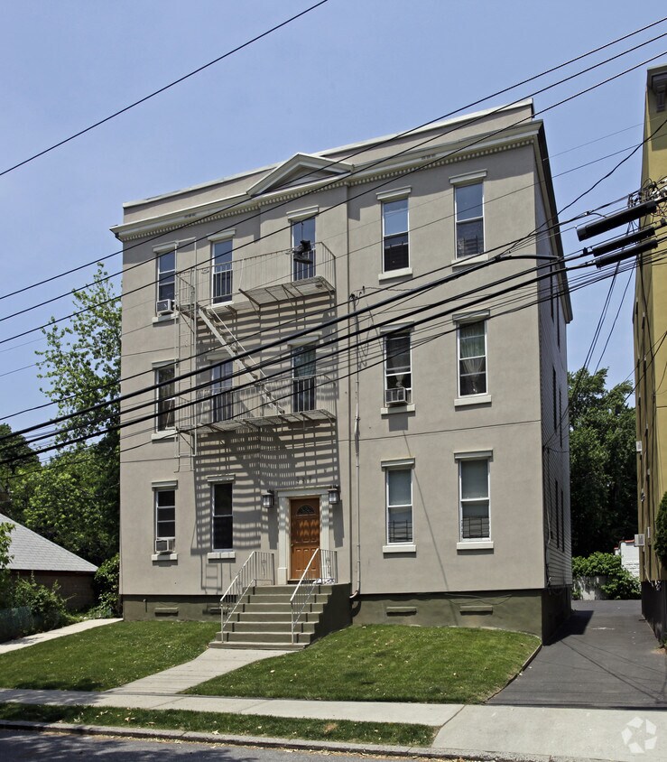 327 Fillmore St, Staten Island, NY 10301 Apartments in Staten Island